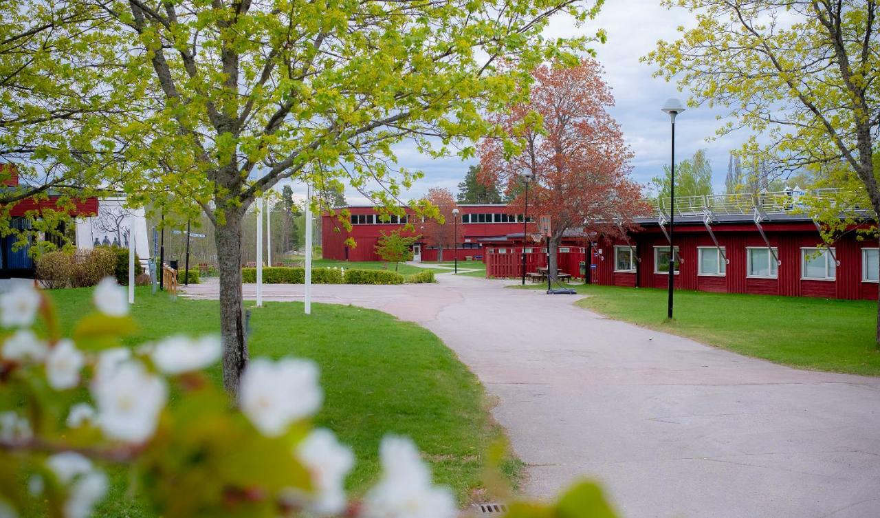 Karlskoga Folkhoegskola Vandrarhem Udden Экстерьер фото